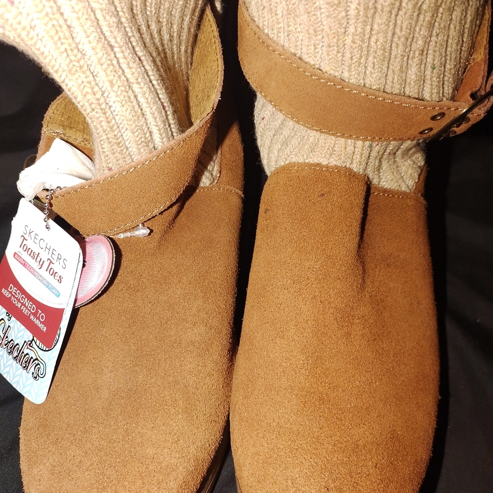 Sketchers sweater boots